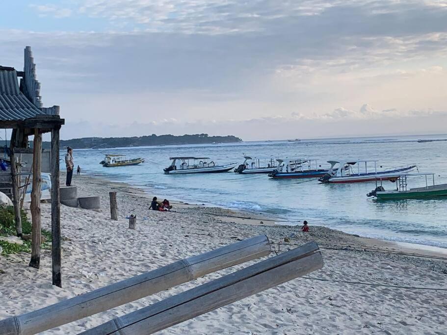 3 Monkeys Lembongan Studio Apartments Gym Recovery Centre Eksteriør billede