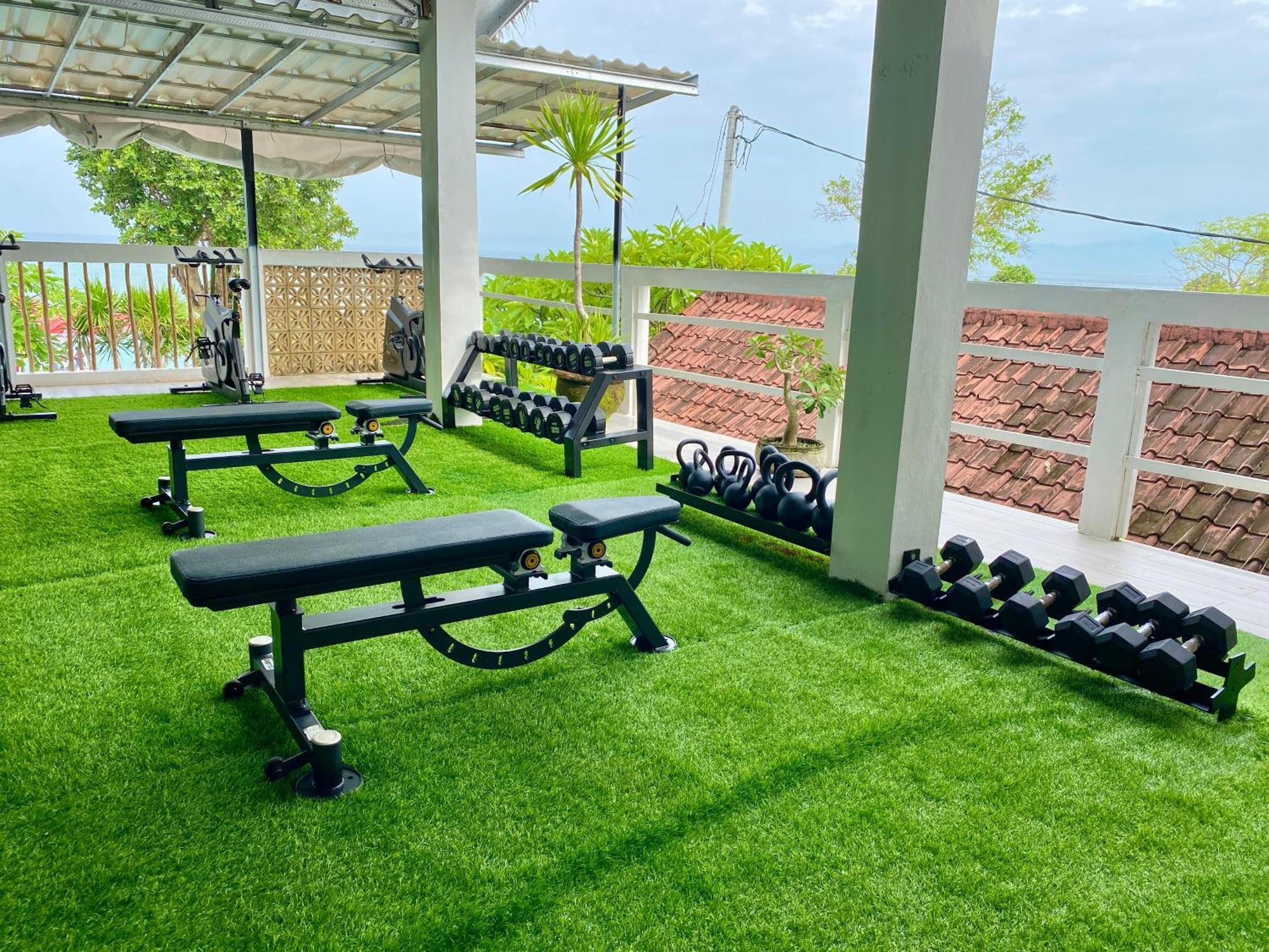 3 Monkeys Lembongan Studio Apartments Gym Recovery Centre Eksteriør billede